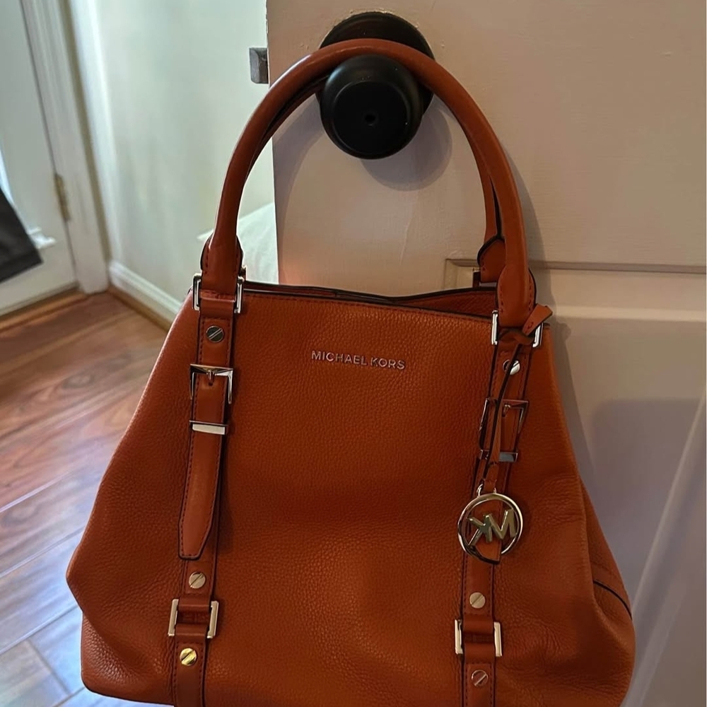 Michael Kors  BEDFORD Women's  Leather Pebbled   Shoulder Bag